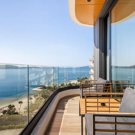 Alyacht Premium Hotel