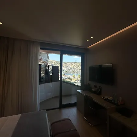 Отель Alyacht Premium 4*