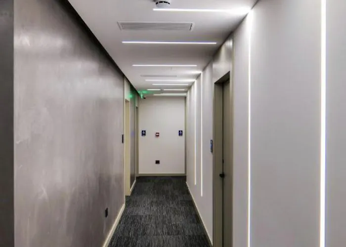 Al'yacht Premium 4* Sarandë