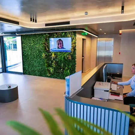 Al'yacht Premium Hotel 4*