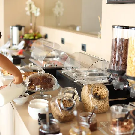 Otel Al'yacht Premium 4*