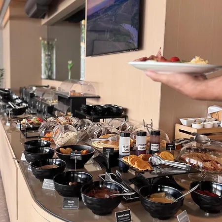 Al'yacht Premium Otel