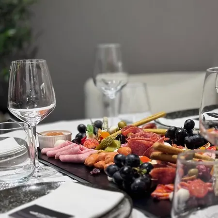 Hotel Alyacht Premium 4*