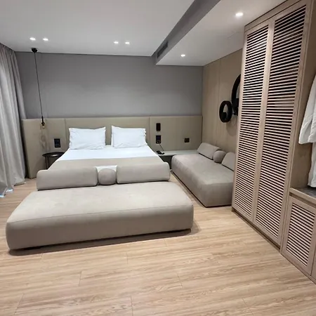 Otel Al'yacht Premium Saranda