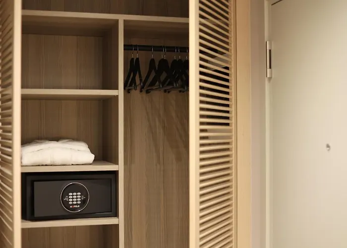 Al'yacht Premium Hotel 4*