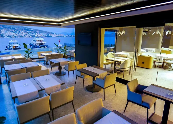 Hotel Al'yacht Premium Sarandë