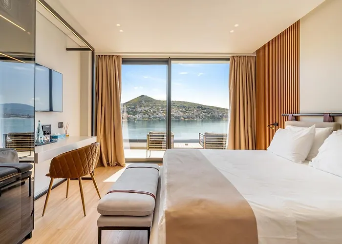 Al'yacht Premium Sarandë