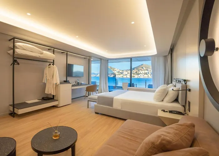 Al'yacht Premium Hotel 4*