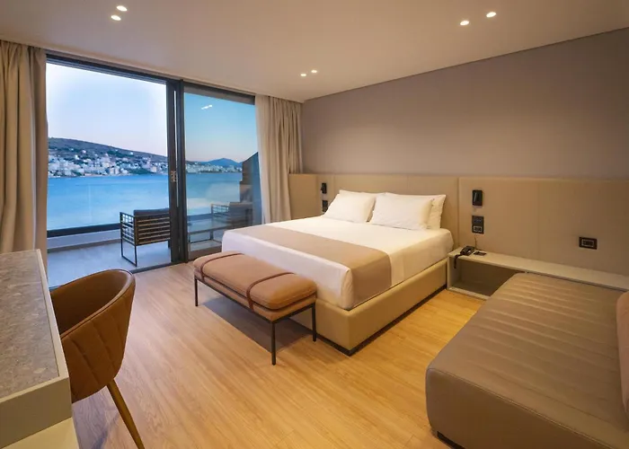 Al'yacht Premium ホテル Sarandë