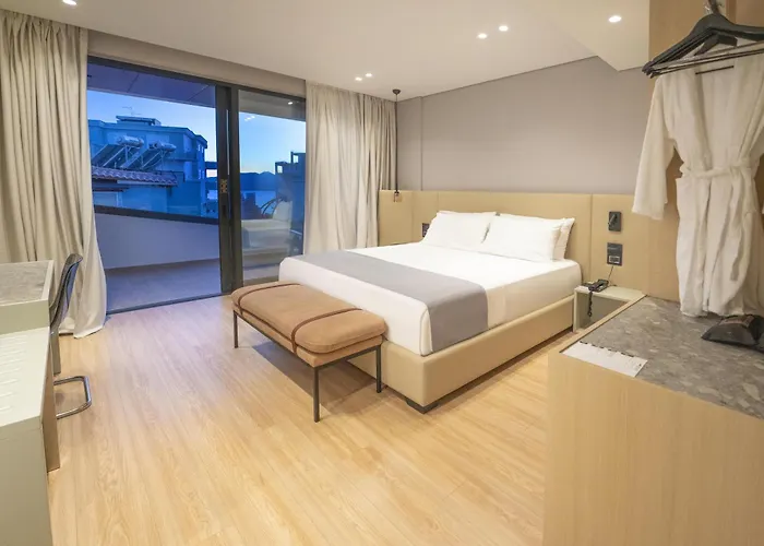 Al'yacht Premium 4* Sarandë