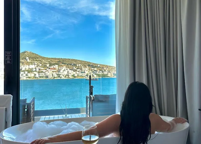 ホテル Al'yacht Premium Sarandë