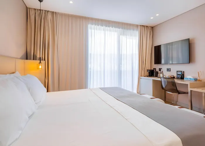 Al'yacht Premium Sarandë