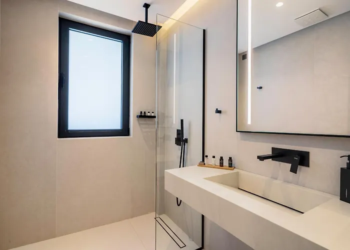 Al'yacht Premium Hotel