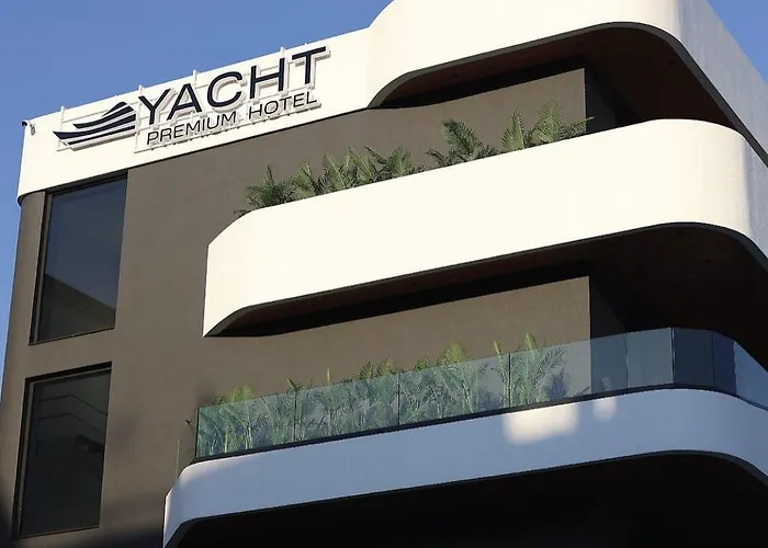 Hotel Al'yacht Premium
