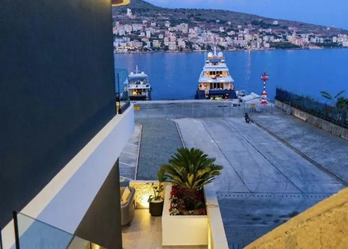 Al'yacht Premium 酒店 Sarandë