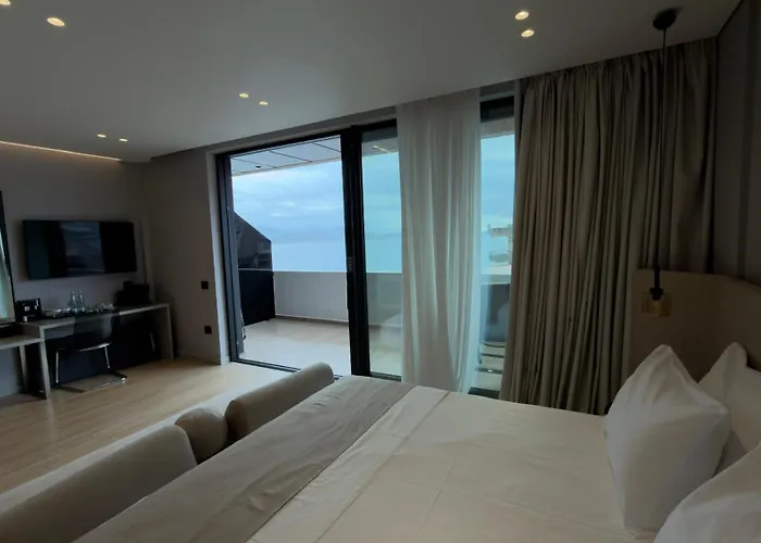 ホテル Al'yacht Premium Sarandë