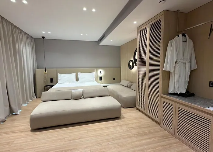 Hotel Al'yacht Premium Sarandë